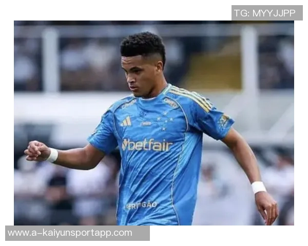 德天空报道多特蒙德报价未果克鲁塞罗拒绝17岁后卫普拉特斯转会请求